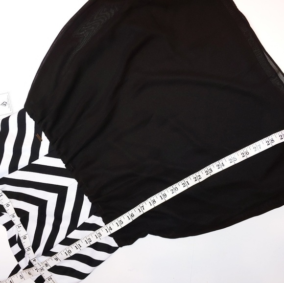 - NWT Volcom Zig Zag Dress 7 - Picture 2 of 6
